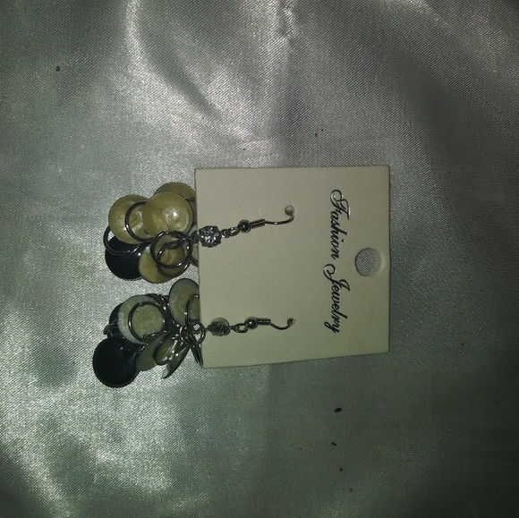 Earrings - Picture 2 of 2